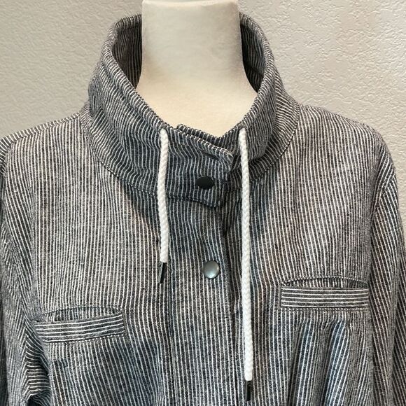 Loft Blue & White Stripe Linen Cotton Blend Cropped Jacket Size Large - Picture 3 of 10